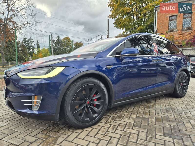 Позашляховик / Кросовер Tesla Model X 2016 в Сумах фото 12 Позашляховик / Кросовер Tesla Model X 2016 в Сумах