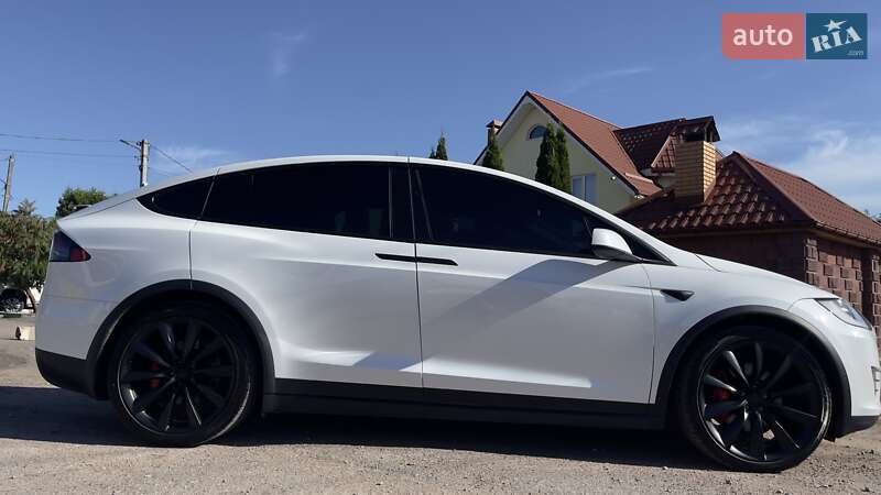 Позашляховик / Кросовер Tesla Model X 2019 в Києві фото 2 Позашляховик / Кросовер Tesla Model X 2019 в Києві