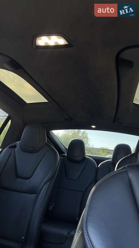Позашляховик / Кросовер Tesla Model X 2019 в Києві фото 22 Позашляховик / Кросовер Tesla Model X 2019 в Києві
