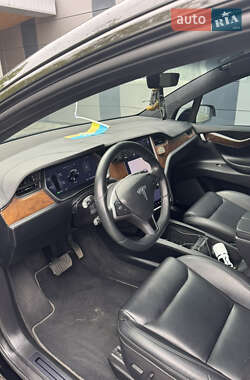 Внедорожник / Кроссовер Tesla Model X 2020 в 