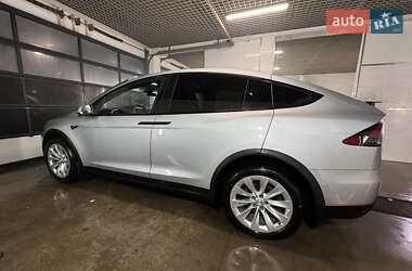 Внедорожник / Кроссовер Tesla Model X 2017 в 