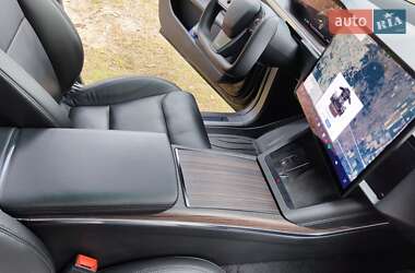Позашляховик / Кросовер Tesla Model X 2023 в 