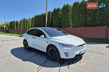 Позашляховик / Кросовер Tesla Model X 2016 в 
