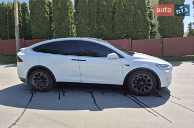 Позашляховик / Кросовер Tesla Model X 2016 в 