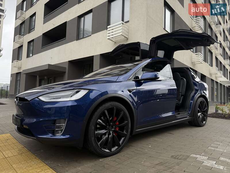 Позашляховик / Кросовер Tesla Model X 2019 в Києві