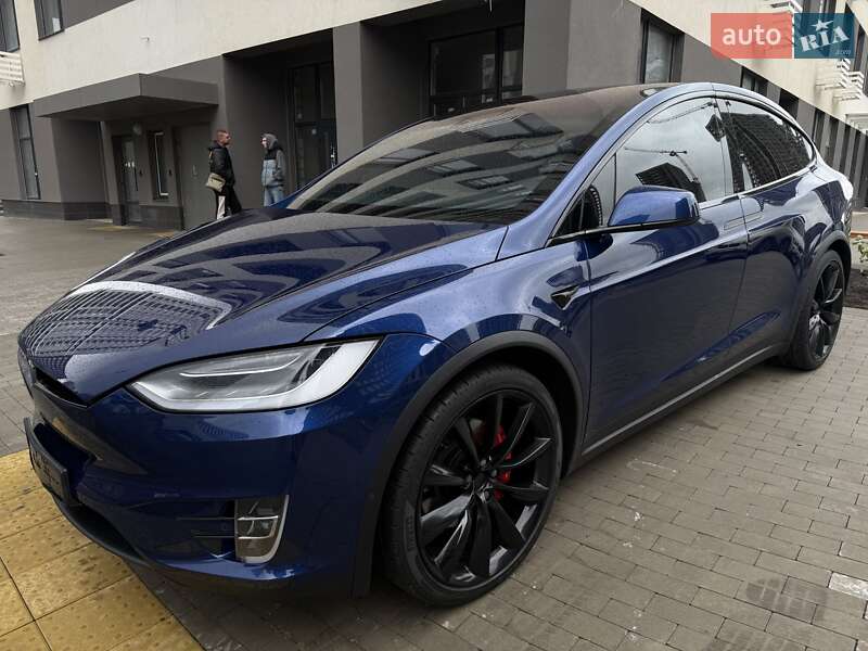 Позашляховик / Кросовер Tesla Model X 2019 в Києві