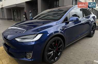Позашляховик / Кросовер Tesla Model X 2019 в 