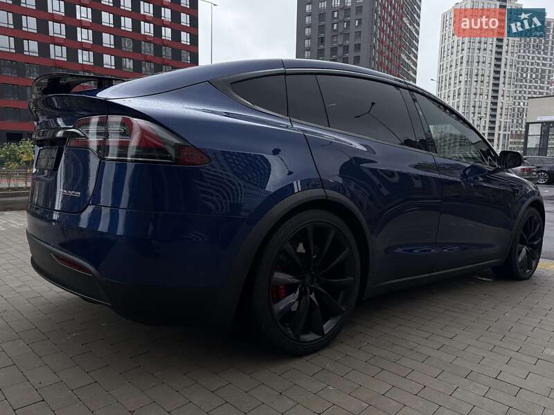 Позашляховик / Кросовер Tesla Model X 2019 в Києві