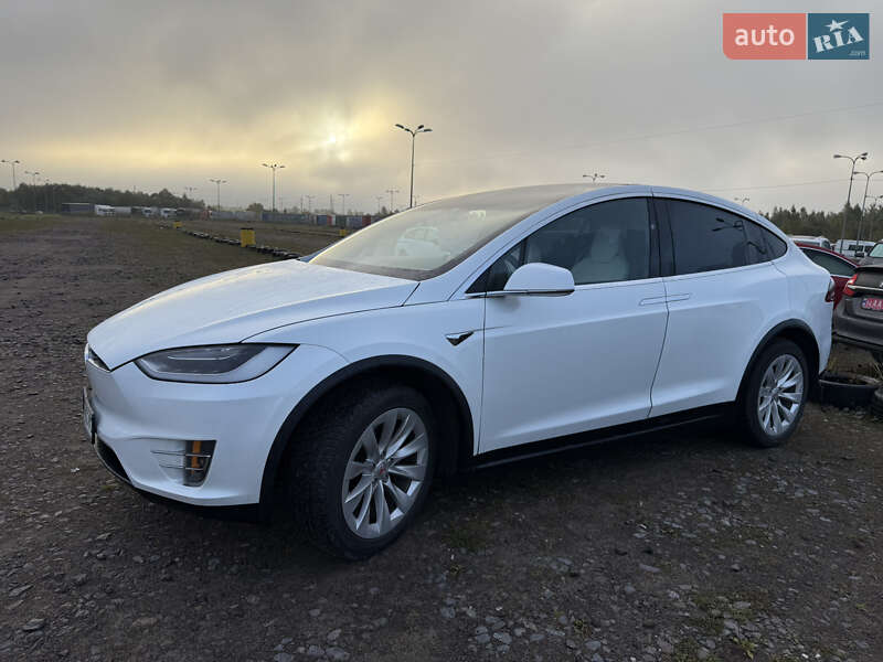 Внедорожник / Кроссовер Tesla Model X 2018 в Львове