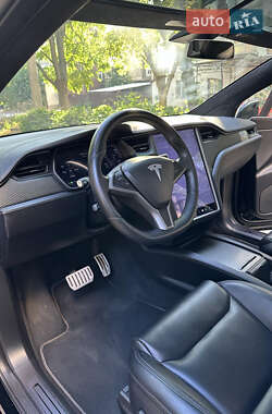 Позашляховик / Кросовер Tesla Model X 2020 в 