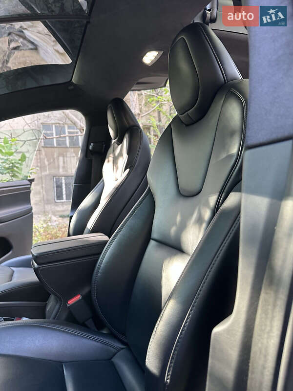 Внедорожник / Кроссовер Tesla Model X 2020 в Одессе