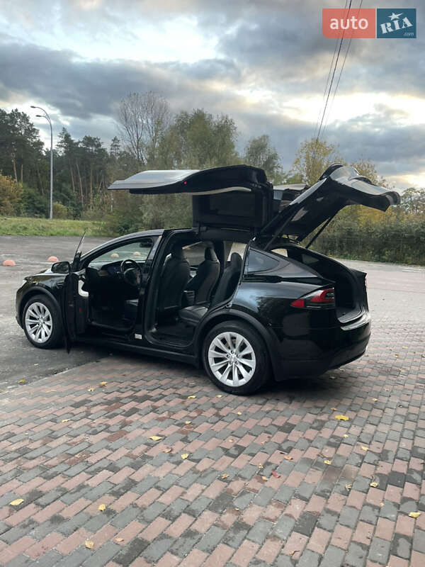Позашляховик / Кросовер Tesla Model X 2020 в Києві фото 49 Позашляховик / Кросовер Tesla Model X 2020 в Києві