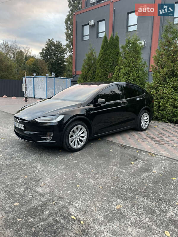 Позашляховик / Кросовер Tesla Model X 2020 в Києві фото 48 Позашляховик / Кросовер Tesla Model X 2020 в Києві