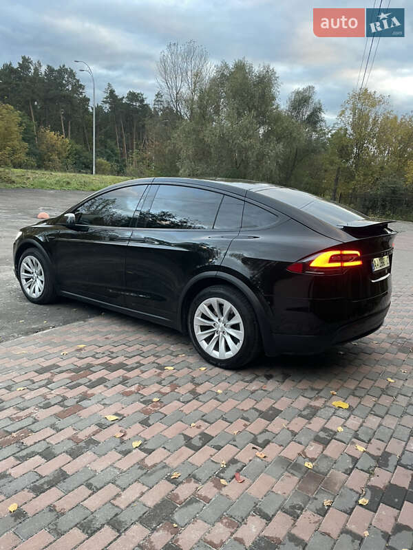 Позашляховик / Кросовер Tesla Model X 2020 в Києві фото 44 Позашляховик / Кросовер Tesla Model X 2020 в Києві
