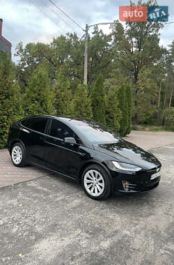 Внедорожник / Кроссовер Tesla Model X 2020 в 