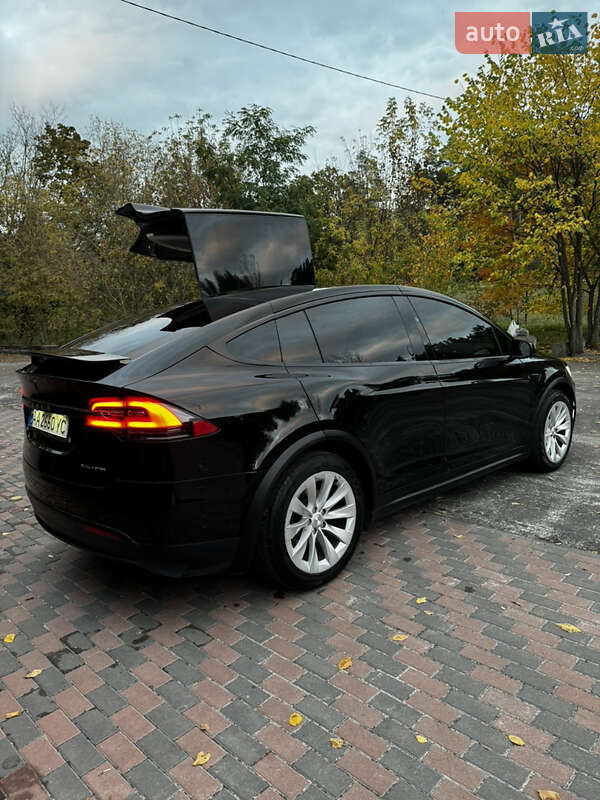 Позашляховик / Кросовер Tesla Model X 2020 в Києві фото 25 Позашляховик / Кросовер Tesla Model X 2020 в Києві
