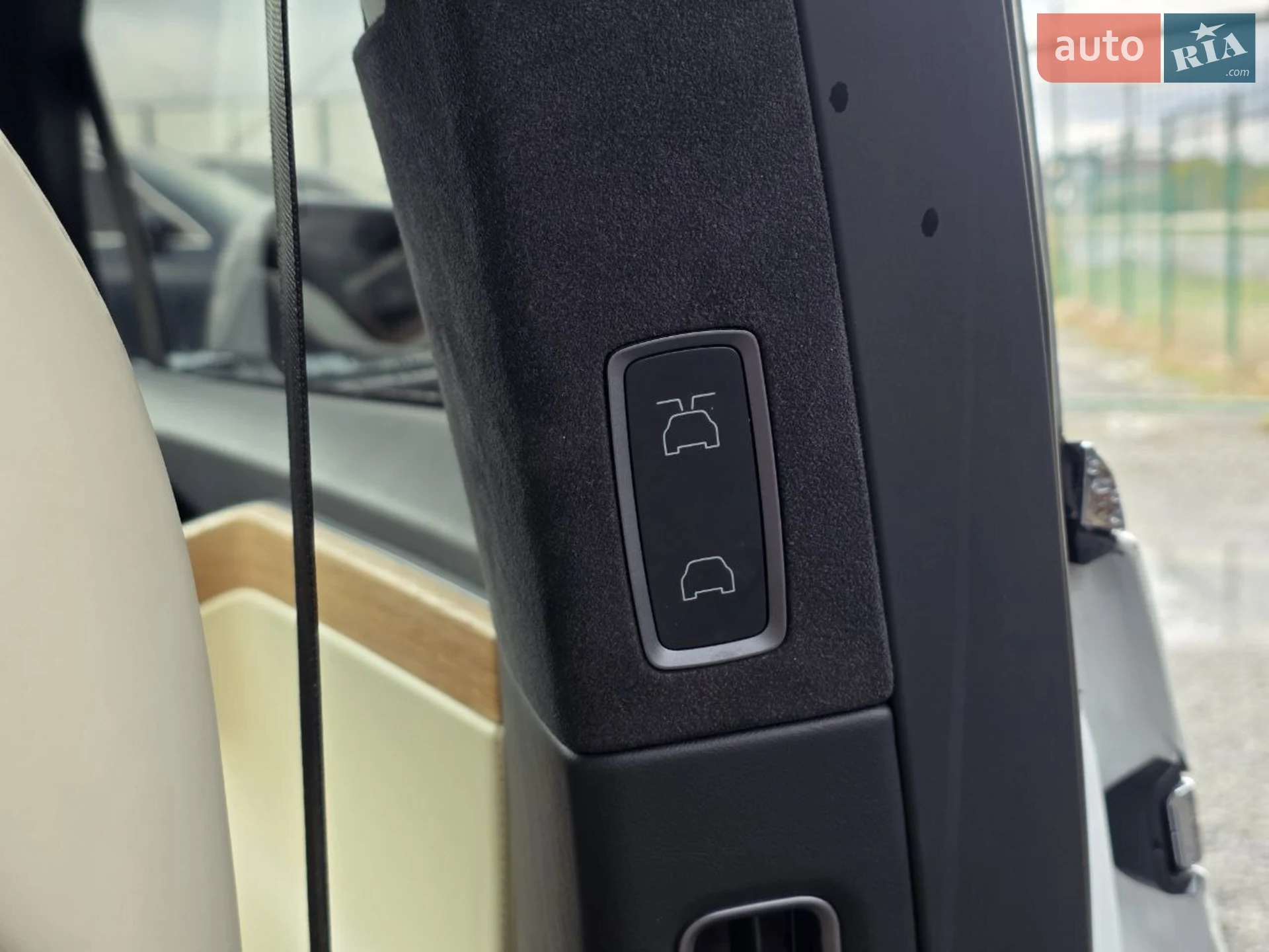 2020 Tesla Model X - мініатюра 8
