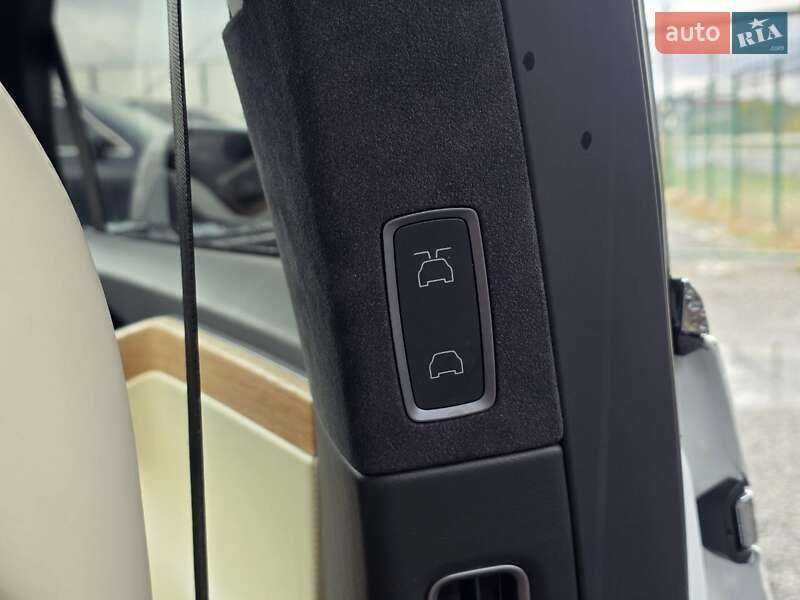 Внедорожник / Кроссовер Tesla Model X 2020 в Тернополе фото 8 Внедорожник / Кроссовер Tesla Model X 2020 в Тернополе