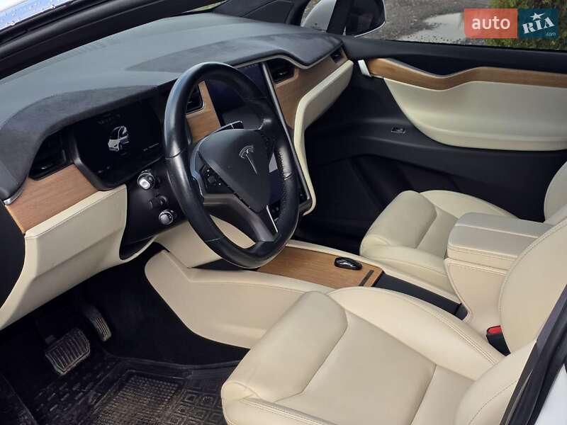 Внедорожник / Кроссовер Tesla Model X 2020 в Тернополе фото 17 Внедорожник / Кроссовер Tesla Model X 2020 в Тернополе