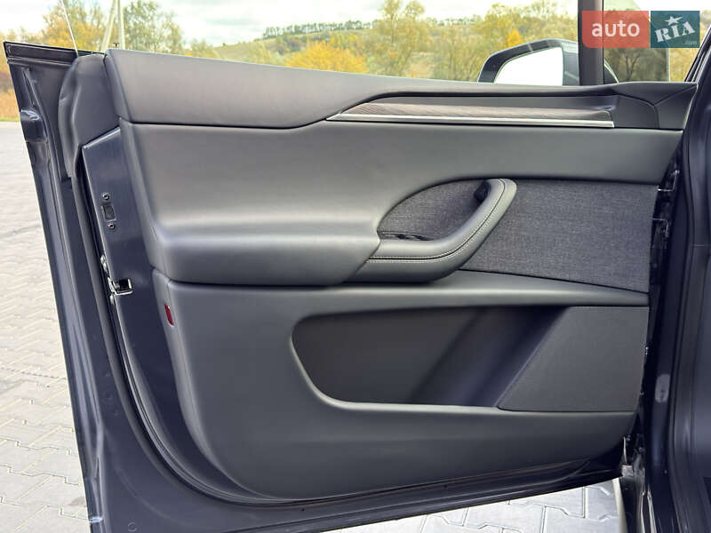 Позашляховик / Кросовер Tesla Model X 2022 в Чернівцях фото 33 Позашляховик / Кросовер Tesla Model X 2022 в Чернівцях