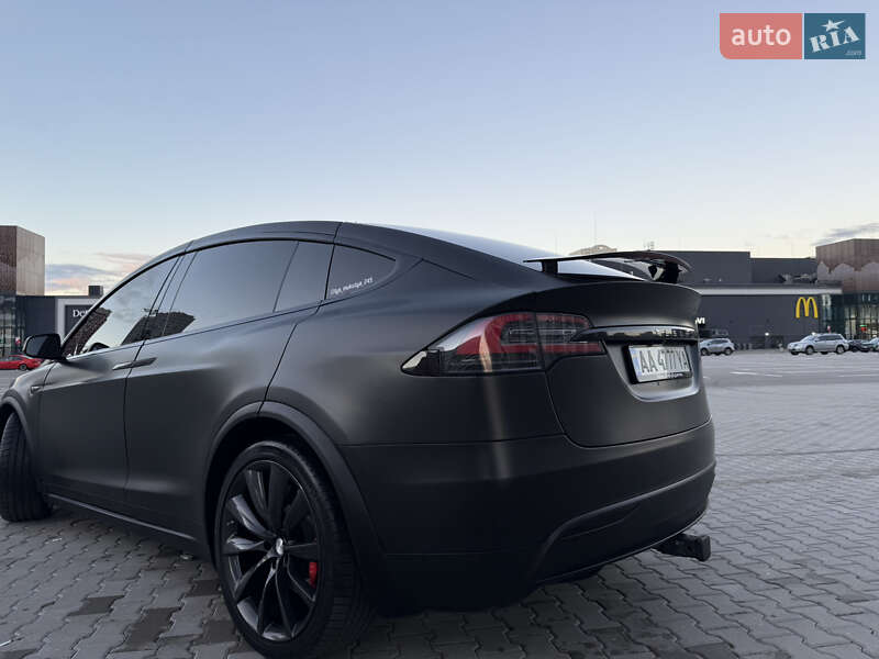 Позашляховик / Кросовер Tesla Model X 2016 в Києві