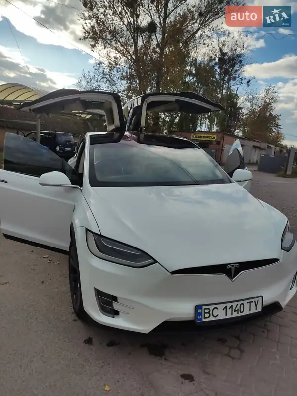 Tesla Model X 2015