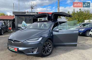 Внедорожник / Кроссовер Tesla Model X 2018 в 