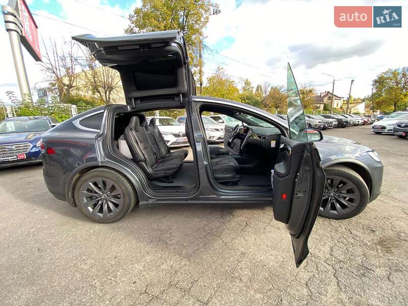 Внедорожник / Кроссовер Tesla Model X 2018 в Виннице