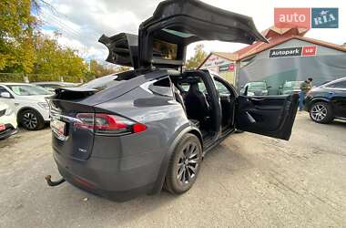 Внедорожник / Кроссовер Tesla Model X 2018 в 