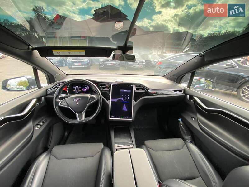 Внедорожник / Кроссовер Tesla Model X 2018 в Виннице