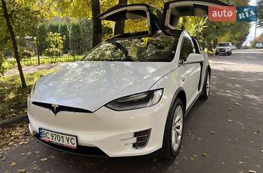 Позашляховик / Кросовер Tesla Model X 2018 в Львові