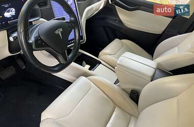 Позашляховик / Кросовер Tesla Model X 2018 в  фото 13 Позашляховик / Кросовер Tesla Model X 2018 в