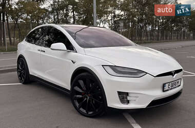 Позашляховик / Кросовер Tesla Model X 2017 в 