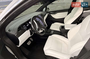 Позашляховик / Кросовер Tesla Model X 2017 в 