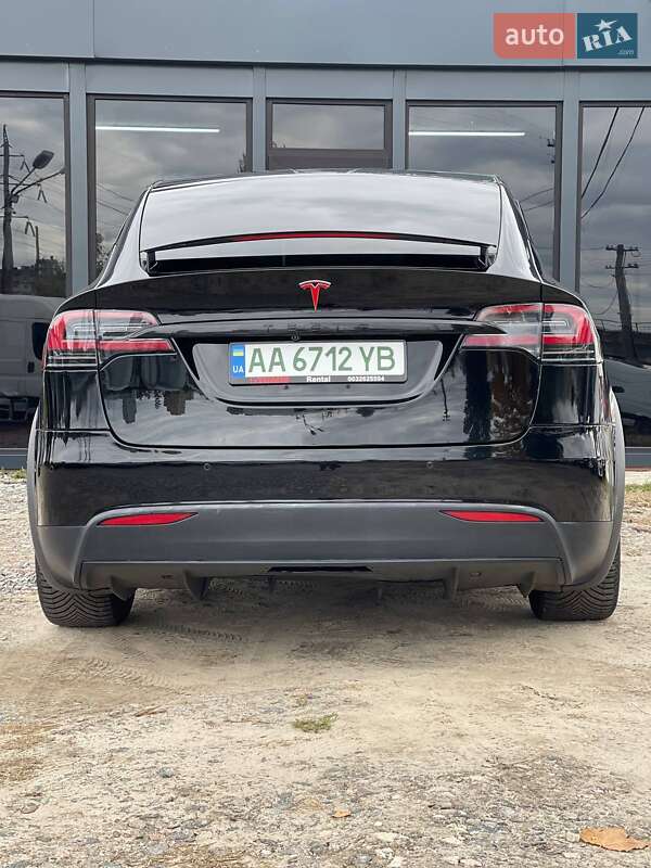 Внедорожник / Кроссовер Tesla Model X 2018 в Киеве