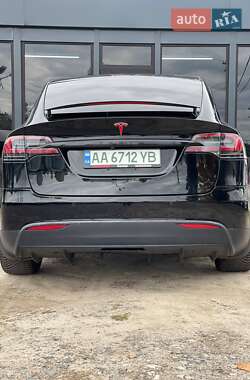 Позашляховик / Кросовер Tesla Model X 2018 в 