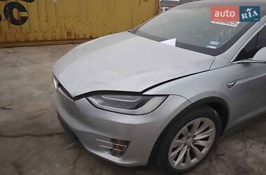 Позашляховик / Кросовер Tesla Model X 2018 в 