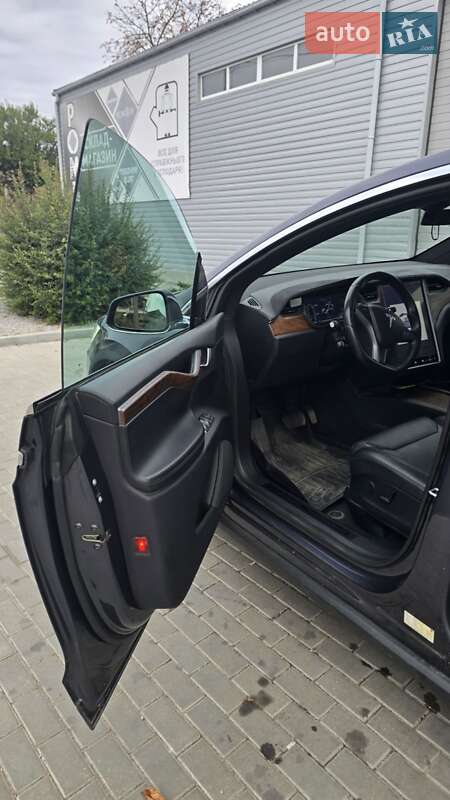 Внедорожник / Кроссовер Tesla Model X 2019 в Кропивницком