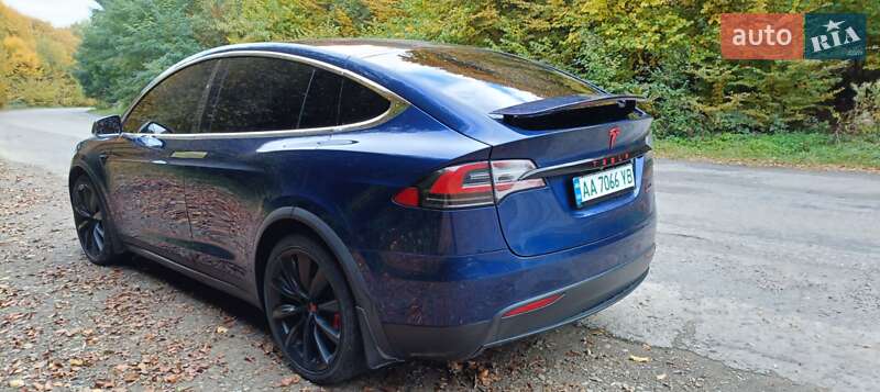 Внедорожник / Кроссовер Tesla Model X 2016 в Галиче