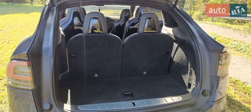 Внедорожник / Кроссовер Tesla Model X 2016 в Галиче