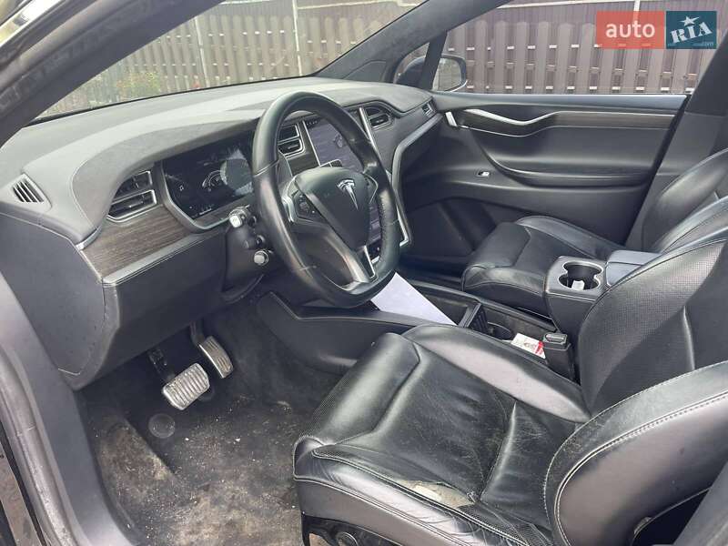 Внедорожник / Кроссовер Tesla Model X 2016 в Львове