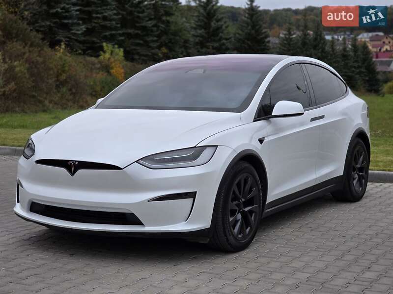 Tesla Model X 2023