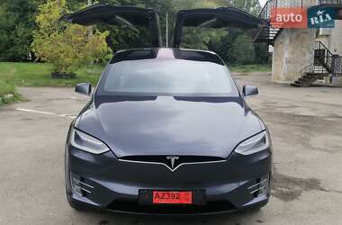 Позашляховик / Кросовер Tesla Model X 2017 в 