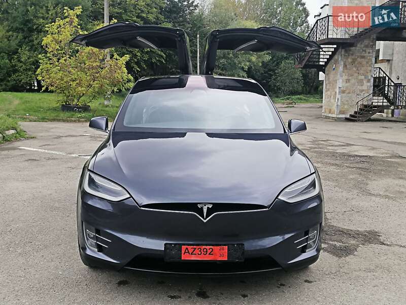 Внедорожник / Кроссовер Tesla Model X 2017 в Ивано-Франковске