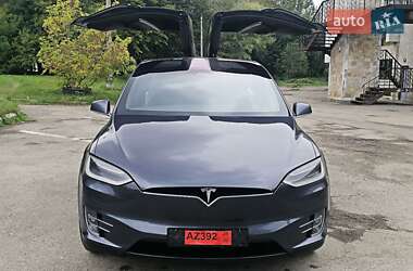 Позашляховик / Кросовер Tesla Model X 2017 в 