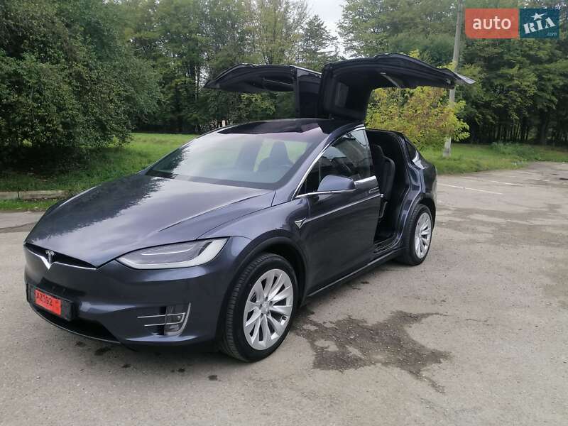 Внедорожник / Кроссовер Tesla Model X 2017 в Ивано-Франковске
