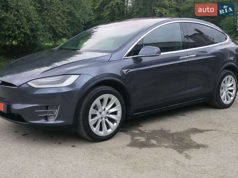 Внедорожник / Кроссовер Tesla Model X 2017 в Ивано-Франковске