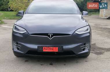 Позашляховик / Кросовер Tesla Model X 2017 в 