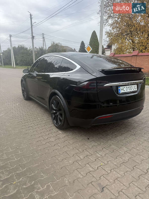 Позашляховик / Кросовер Tesla Model X 2019 в Львові