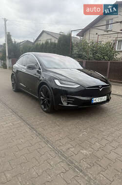 Позашляховик / Кросовер Tesla Model X 2019 в 